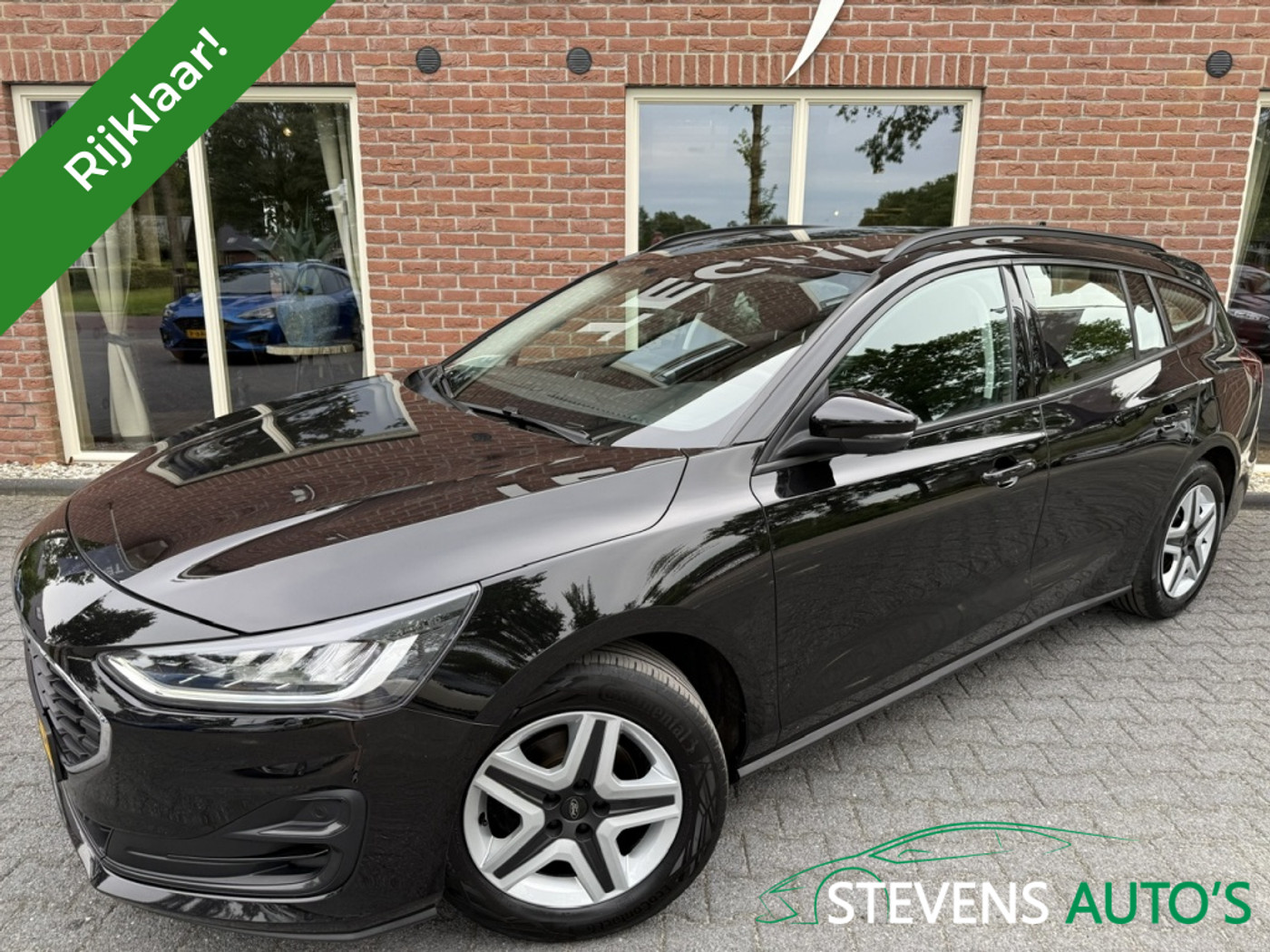 Ford Focus 1.0 EBH Connected CARPLAY / ANDROID / NAVIGATIE / CLIMA / CRUISE 2022 - voorkant