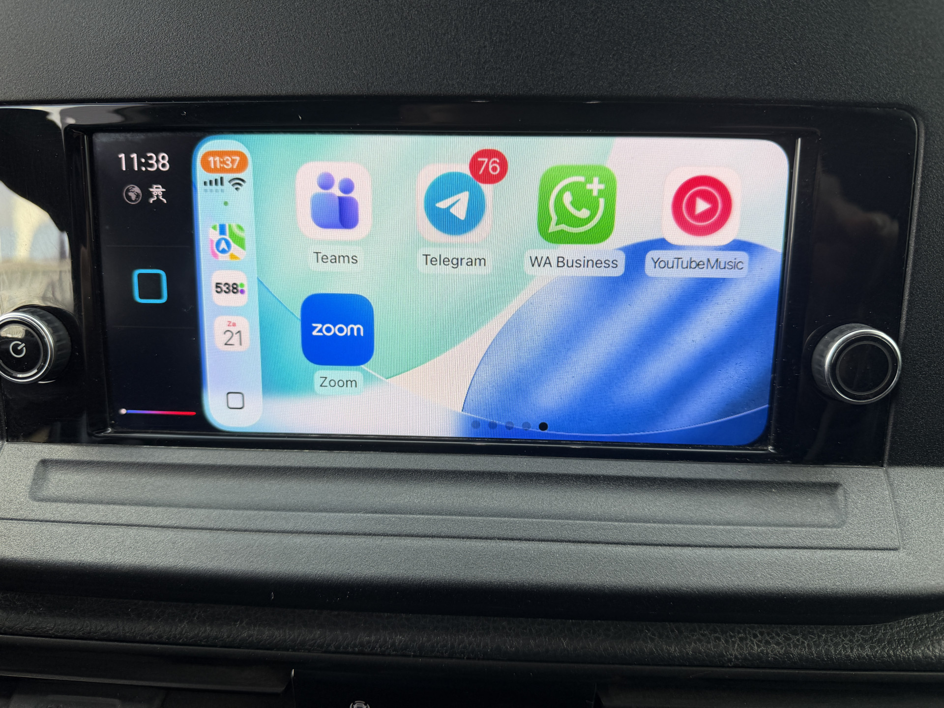 Foto van Volkswagen Caddy Modified Partition Wall