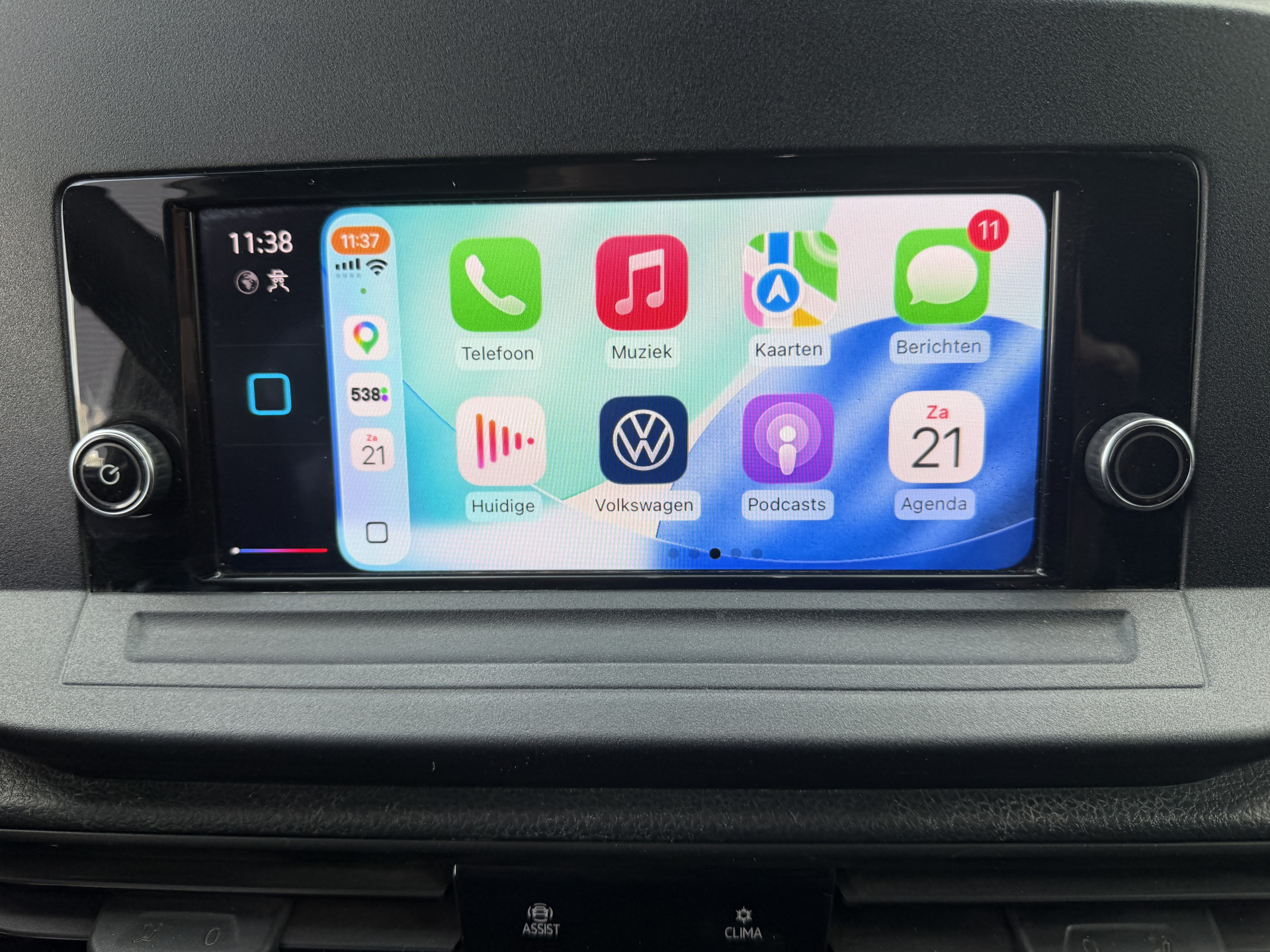 Foto van Volkswagen Caddy Modified Partition Wall