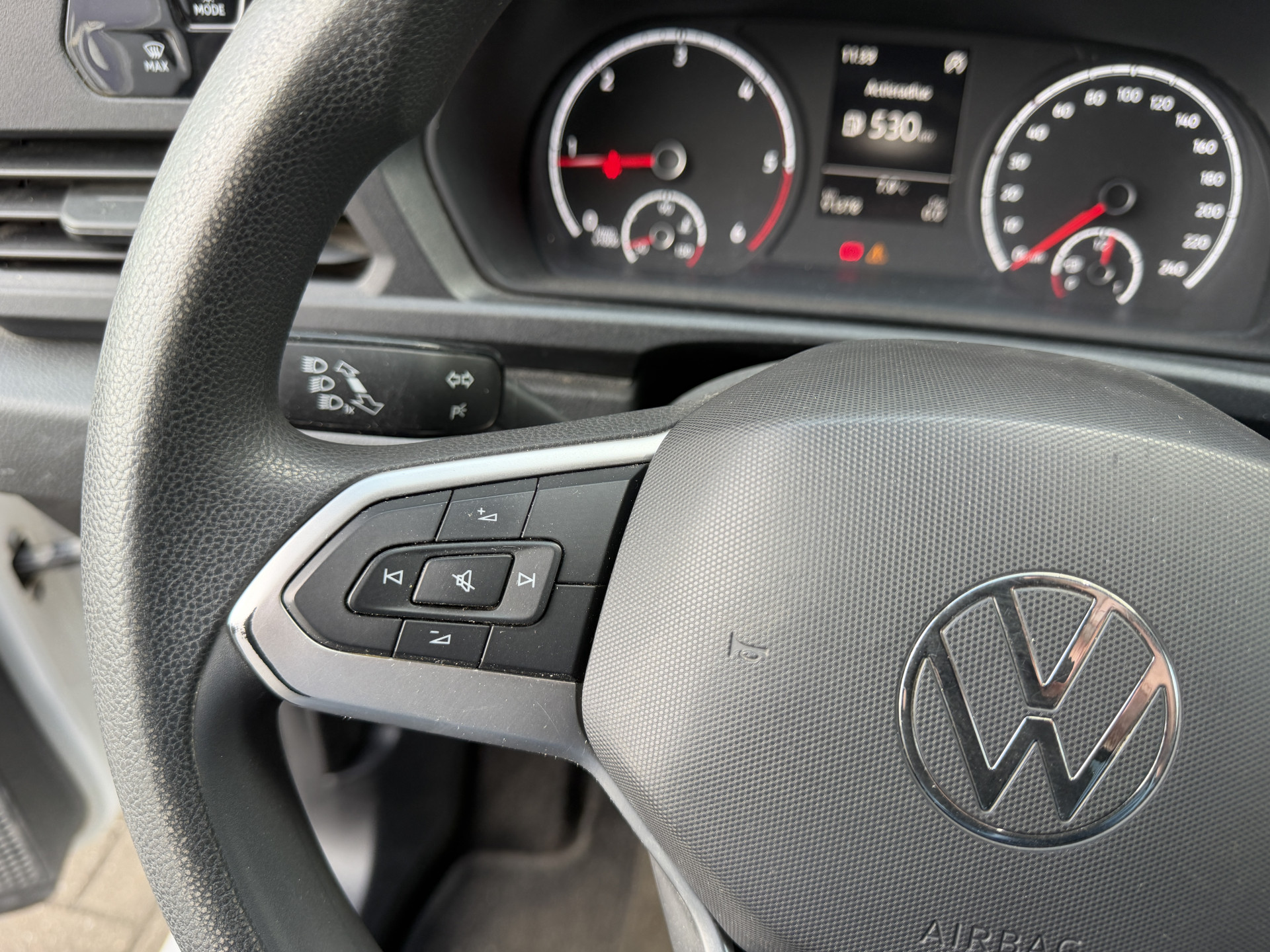 Foto van Volkswagen Caddy Modified Partition Wall