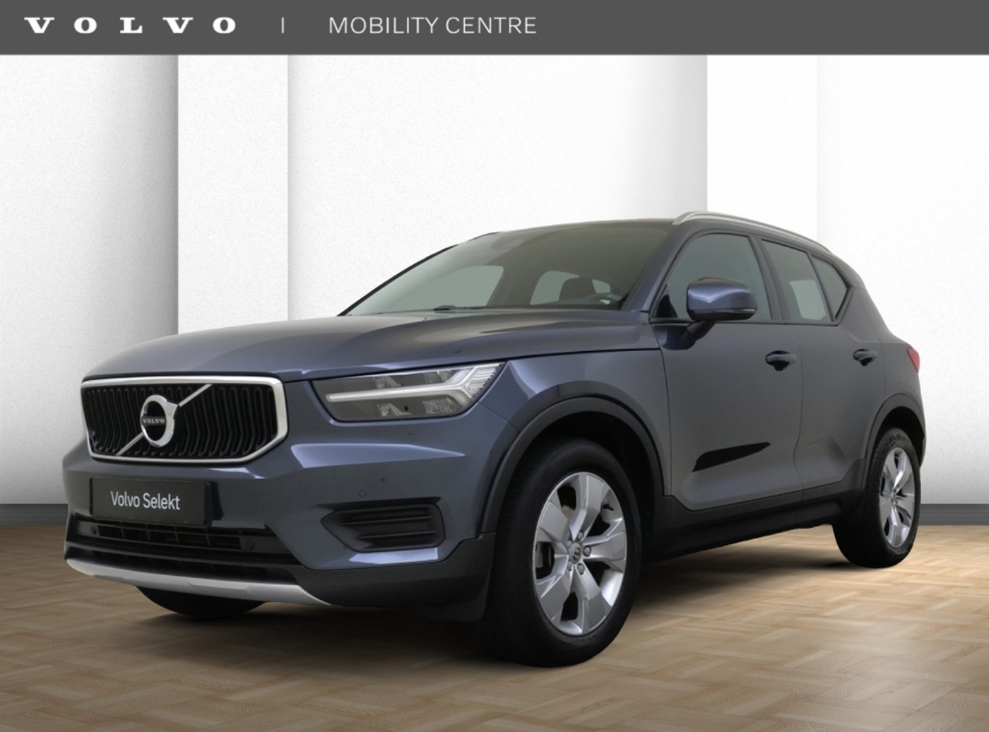 Volvo XC40 T2 Momentum | Achteruitrijcamera | Stoel/Stuurverwarming | 2022 - voorkant