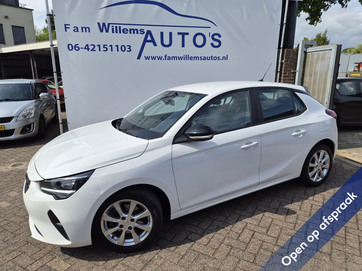 Opel Corsa 1.5 D Edition Camera Navi EX BPM 2022 - voorkant