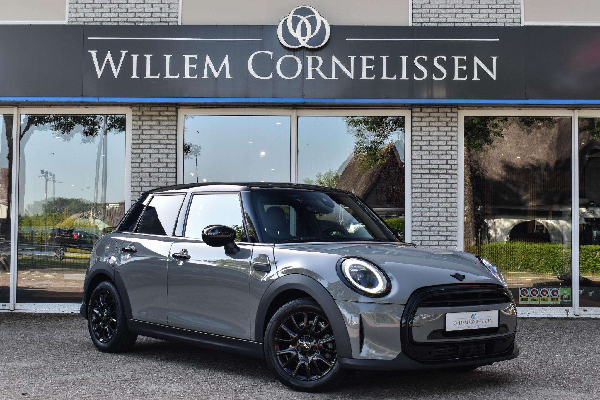 Mini Cooper 1.5 Cooper Camden Edition 2022 - voorkant