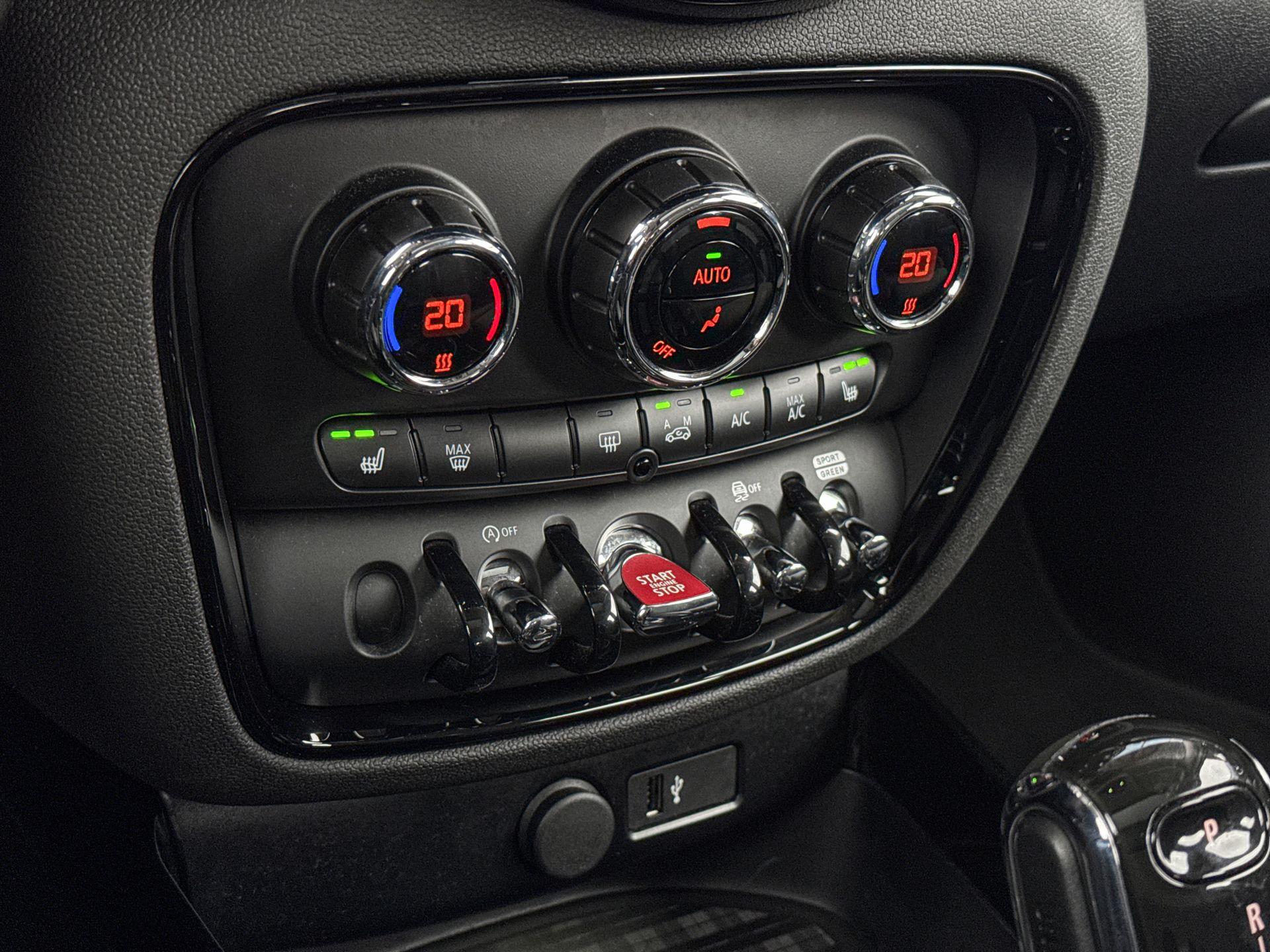 Foto van Mini Clubman Cooper