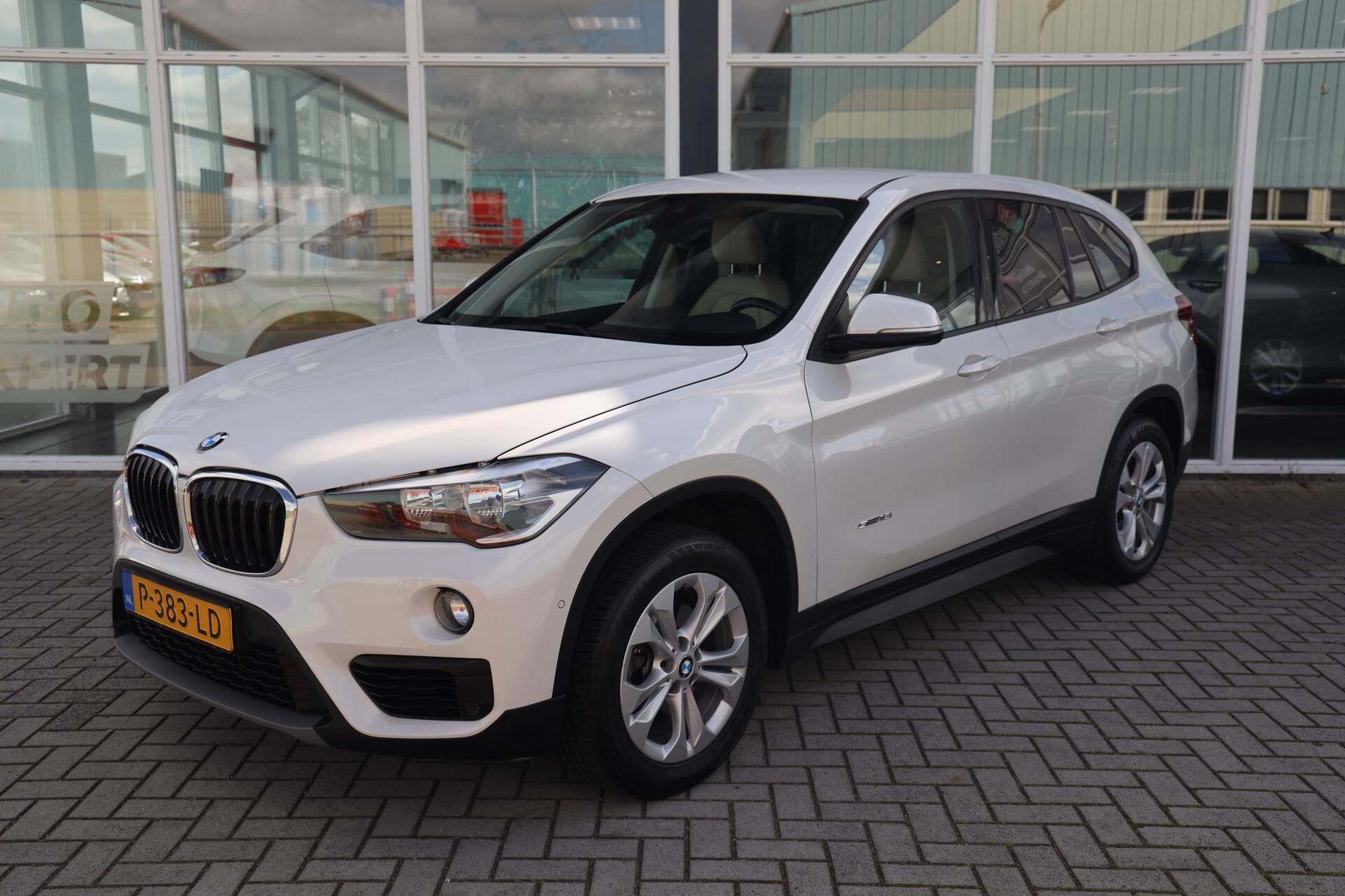 Foto van BMW X1 Sdrive18i