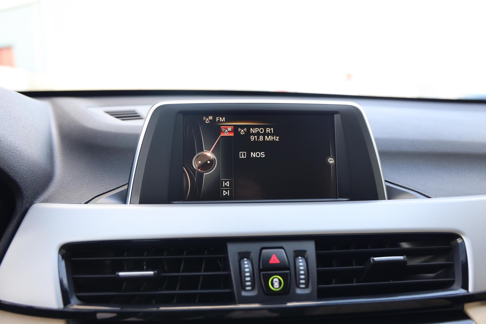 Foto van BMW X1 Sdrive18i