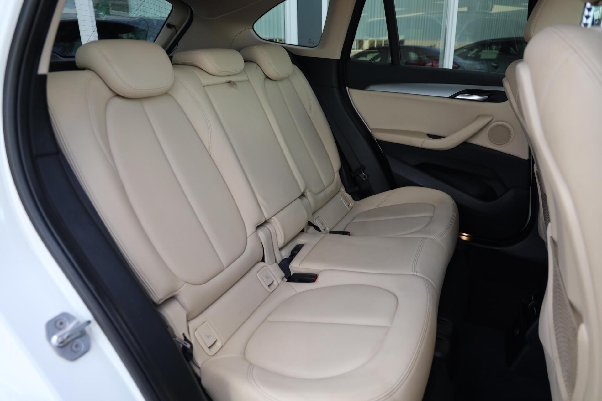 Foto van BMW X1 Sdrive18i