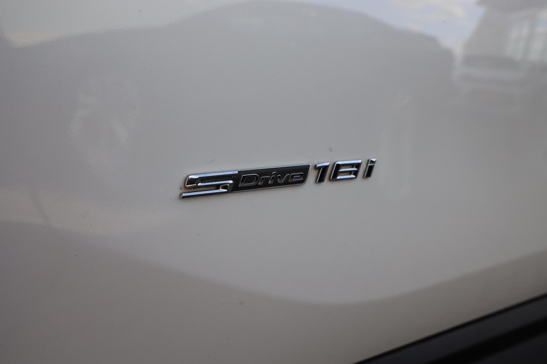 Foto van BMW X1 Sdrive18i