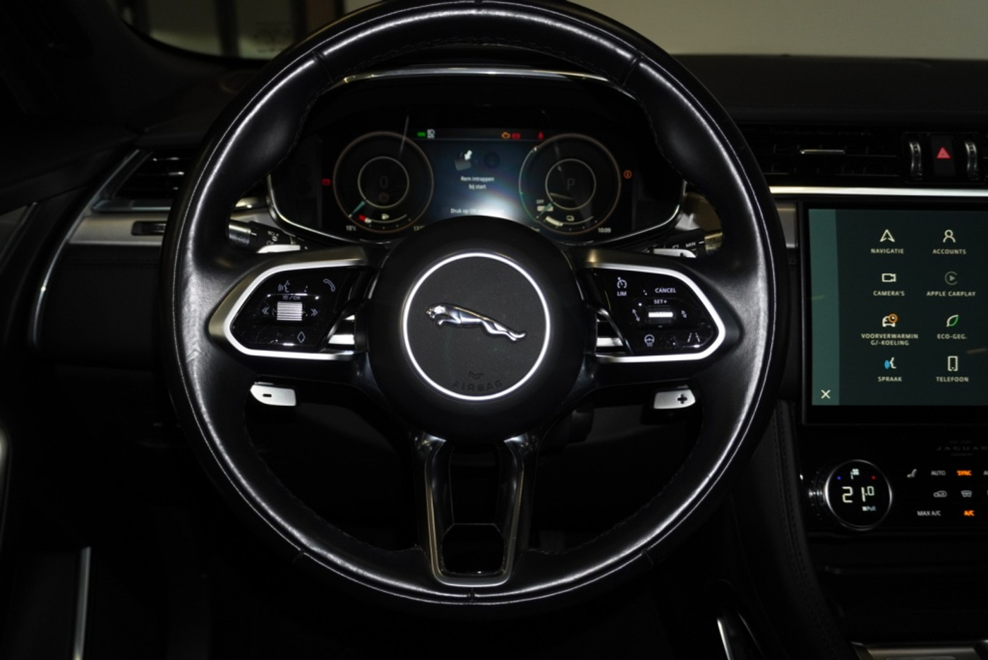 Foto van Jaguar Jaguar F-pace