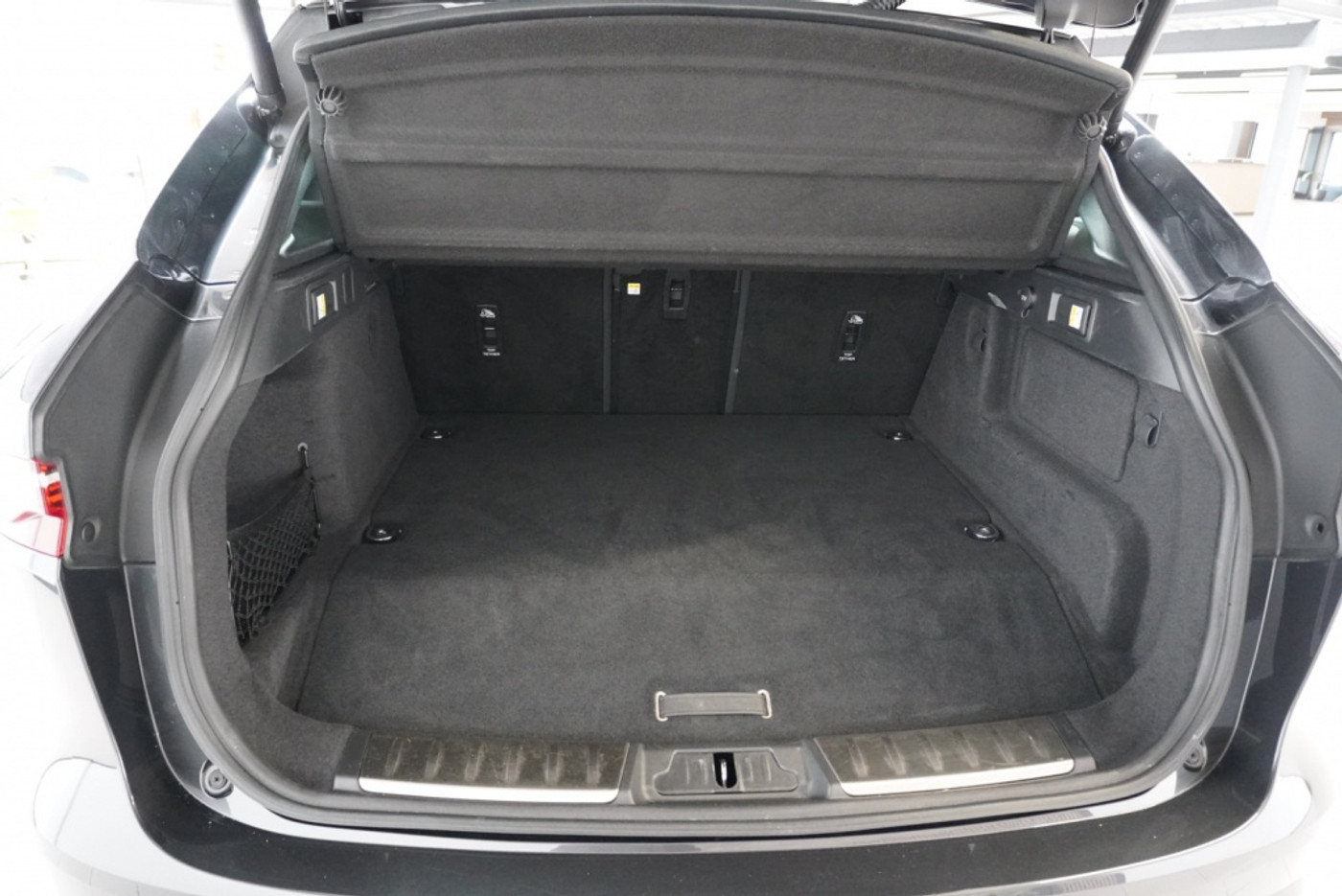 Foto van Jaguar Jaguar F-pace