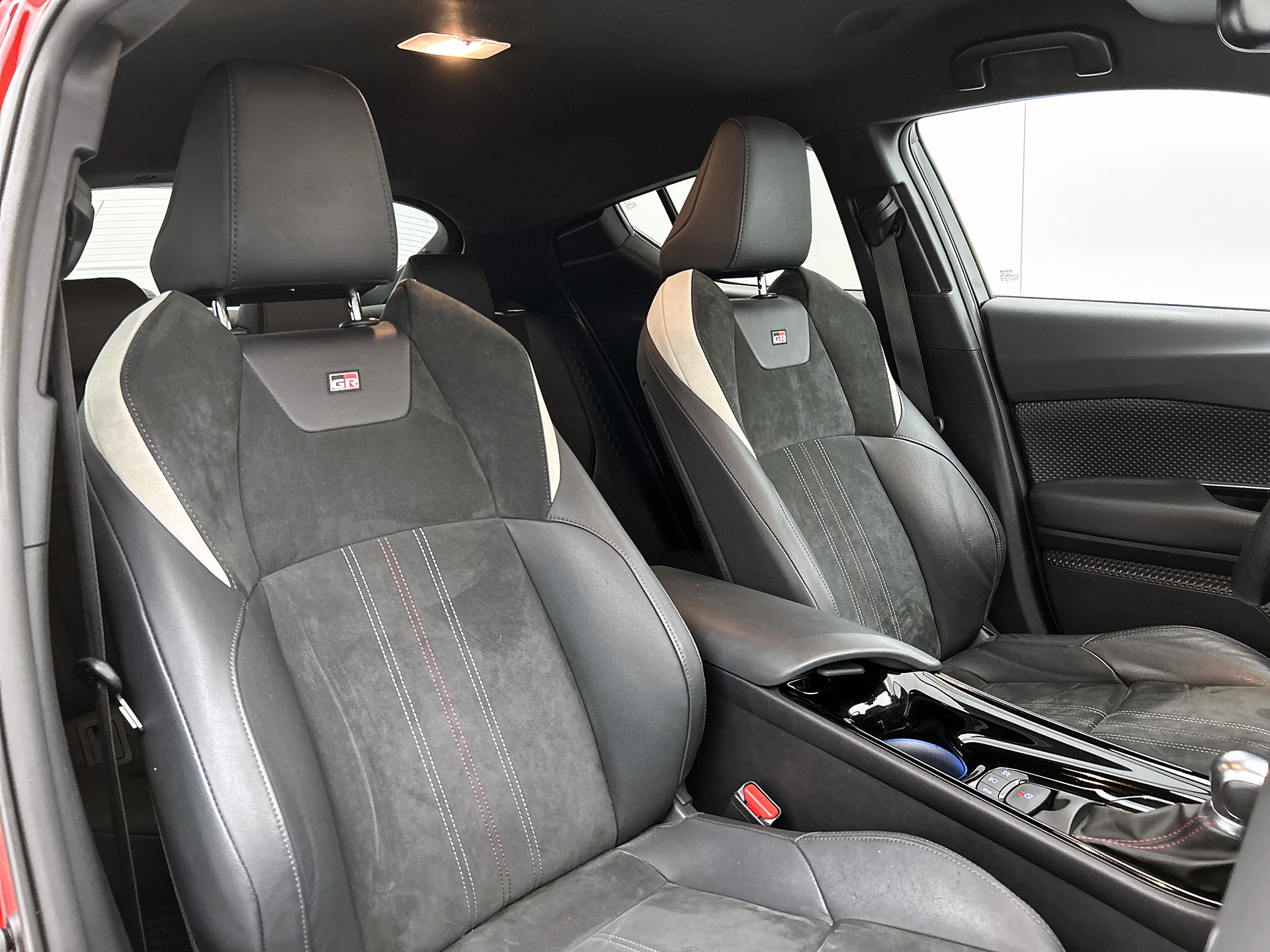 Foto van Toyota Toyota C-hr