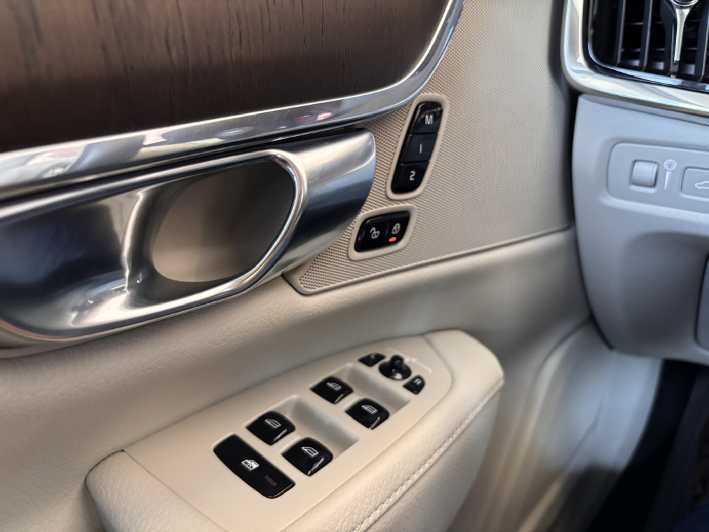Foto van Volvo S90