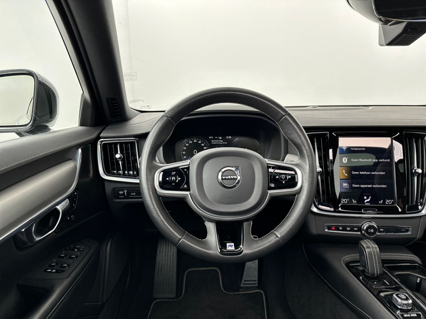 Foto van Volvo V90 T8 Twin Engine