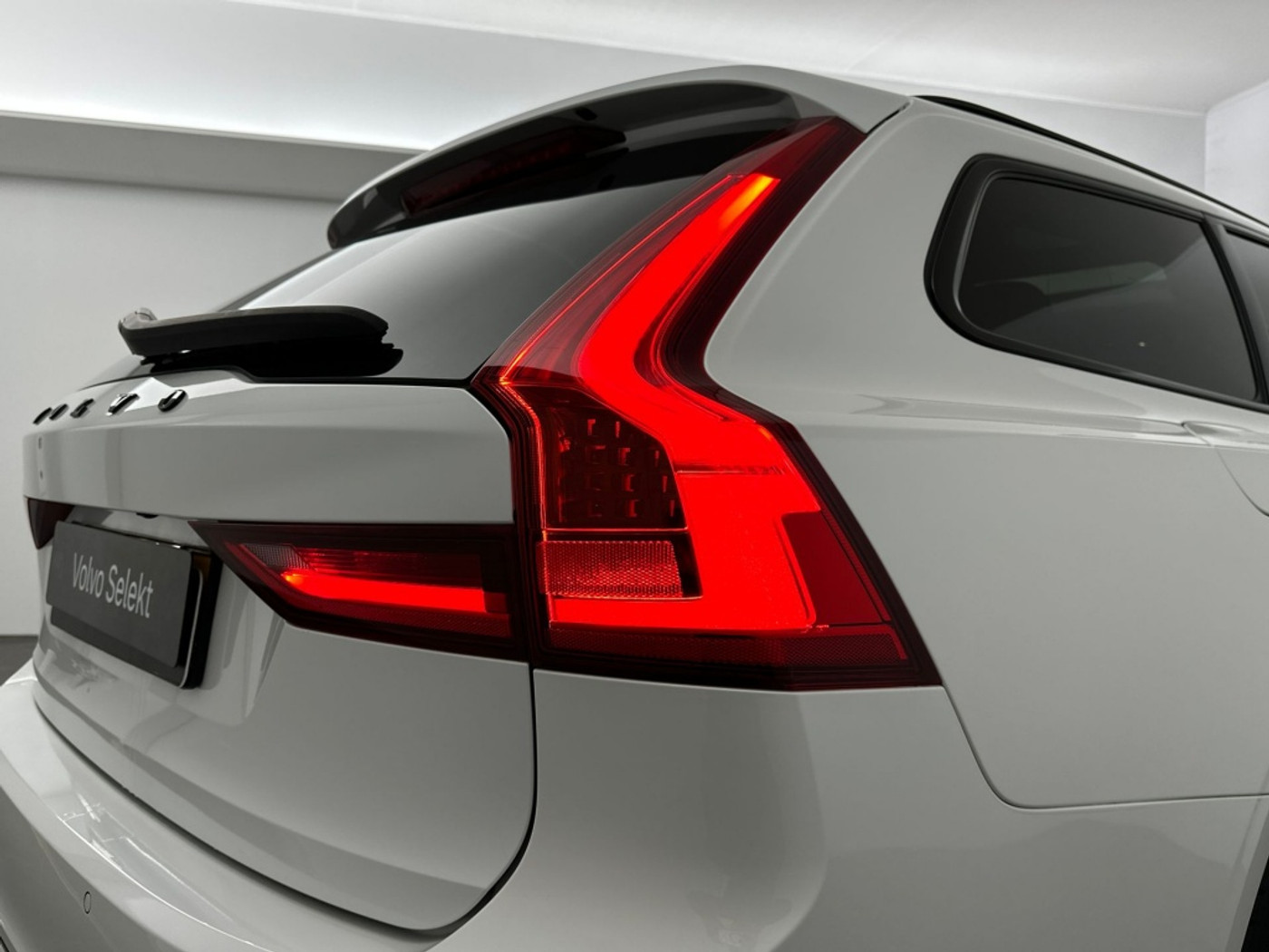 Foto van Volvo V90 T8 Twin Engine