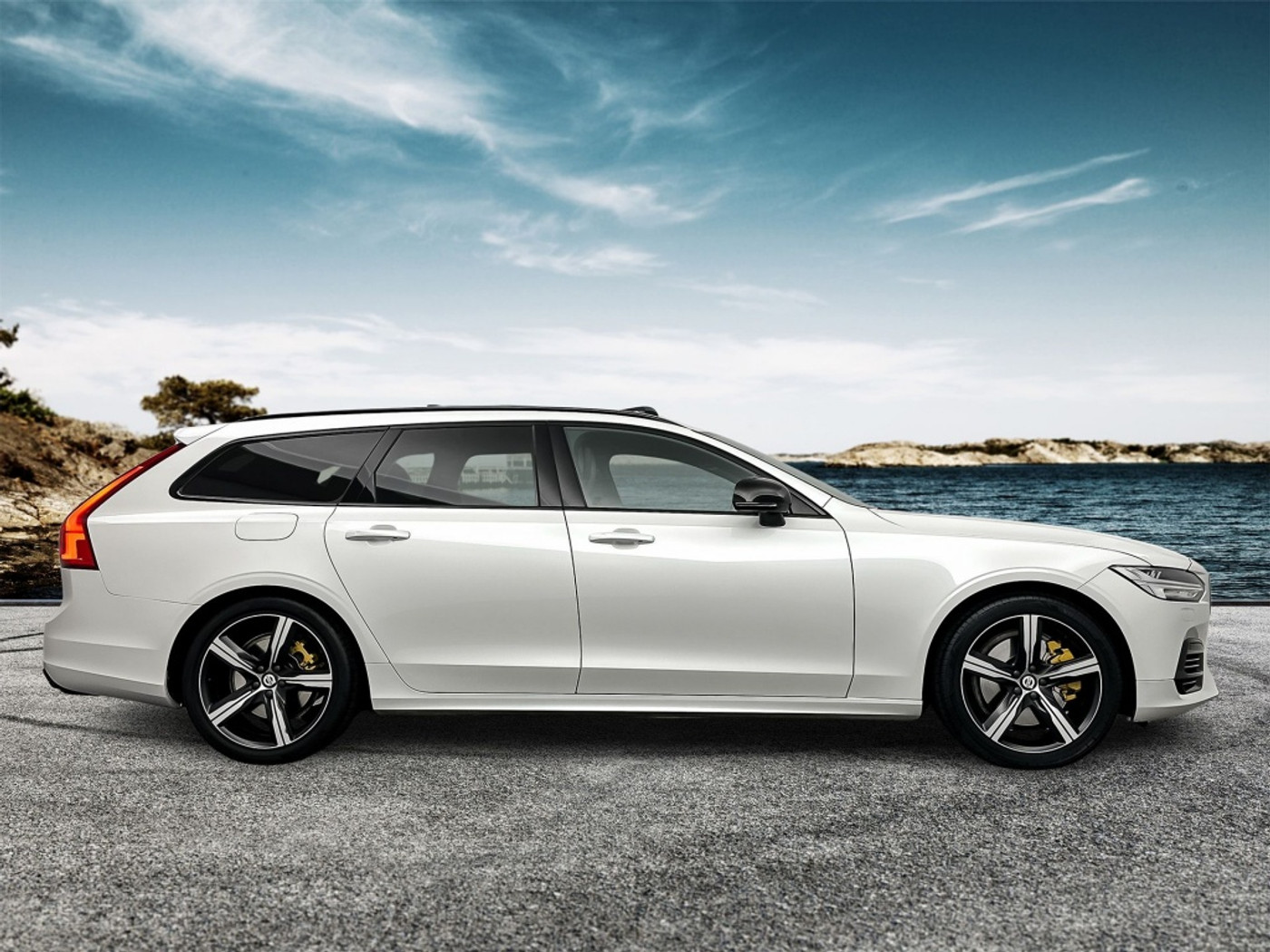Foto van Volvo V90 T8 Twin Engine