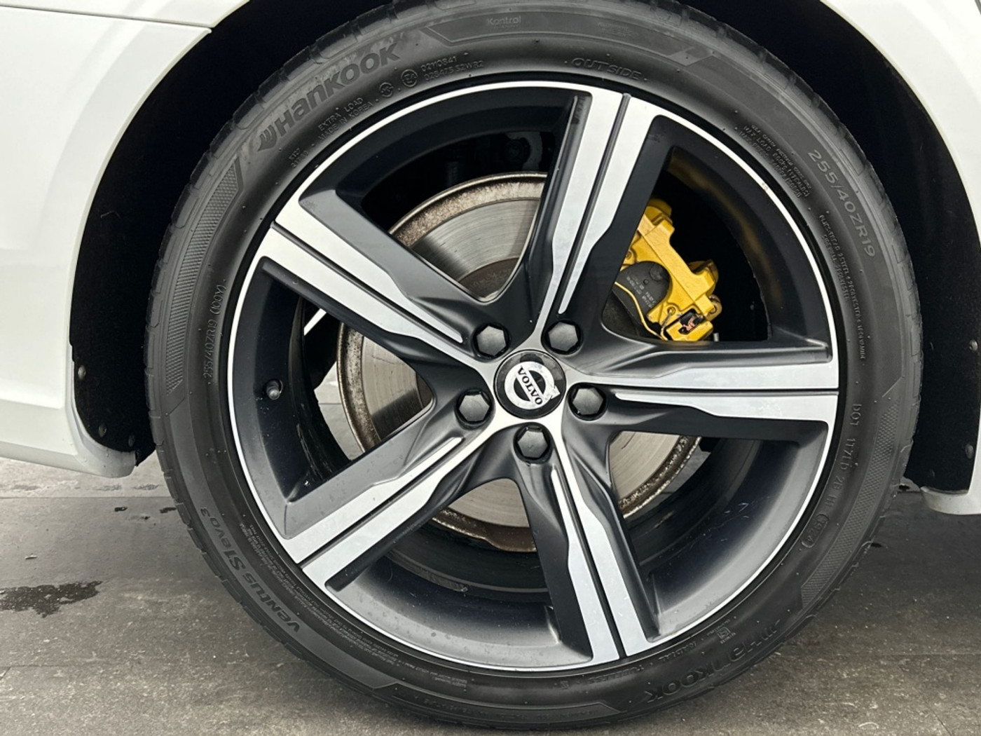 Foto van Volvo V90 T8 Twin Engine