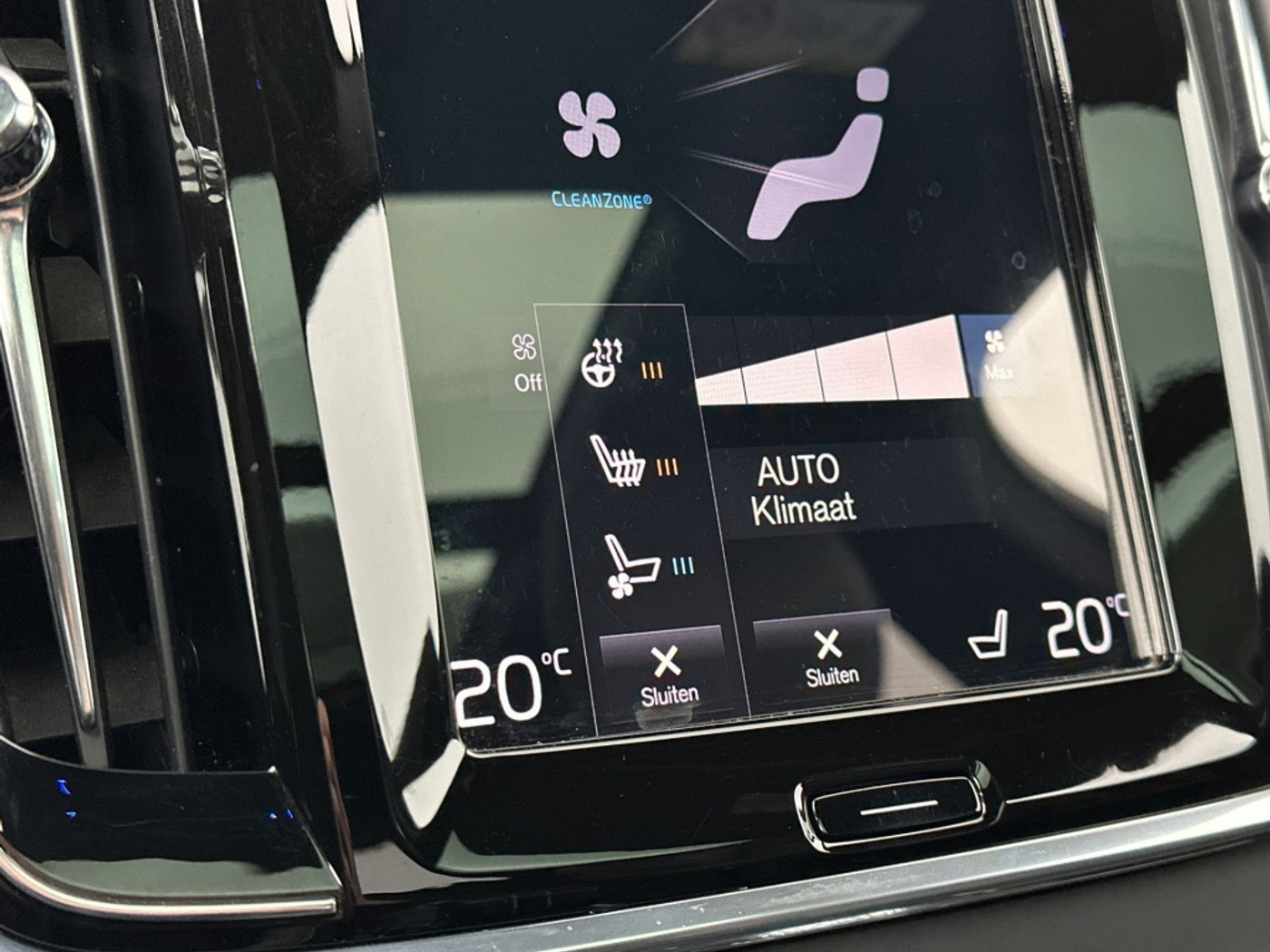 Foto van Volvo V90 T8 Twin Engine