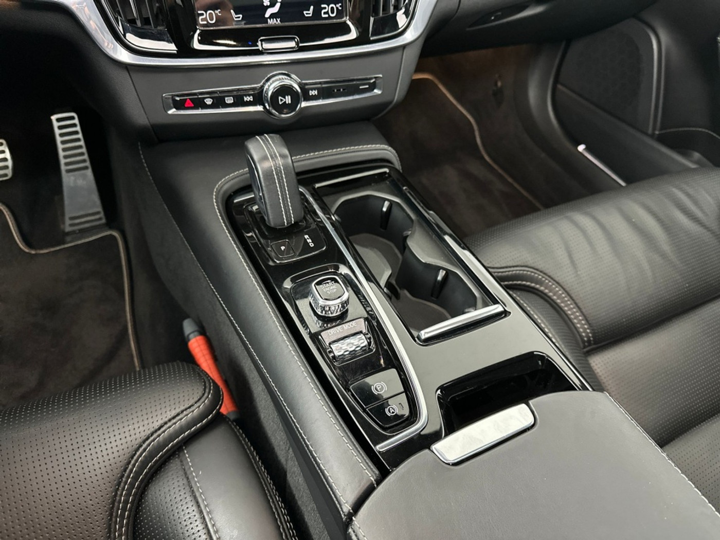 Foto van Volvo V90 T8 Twin Engine