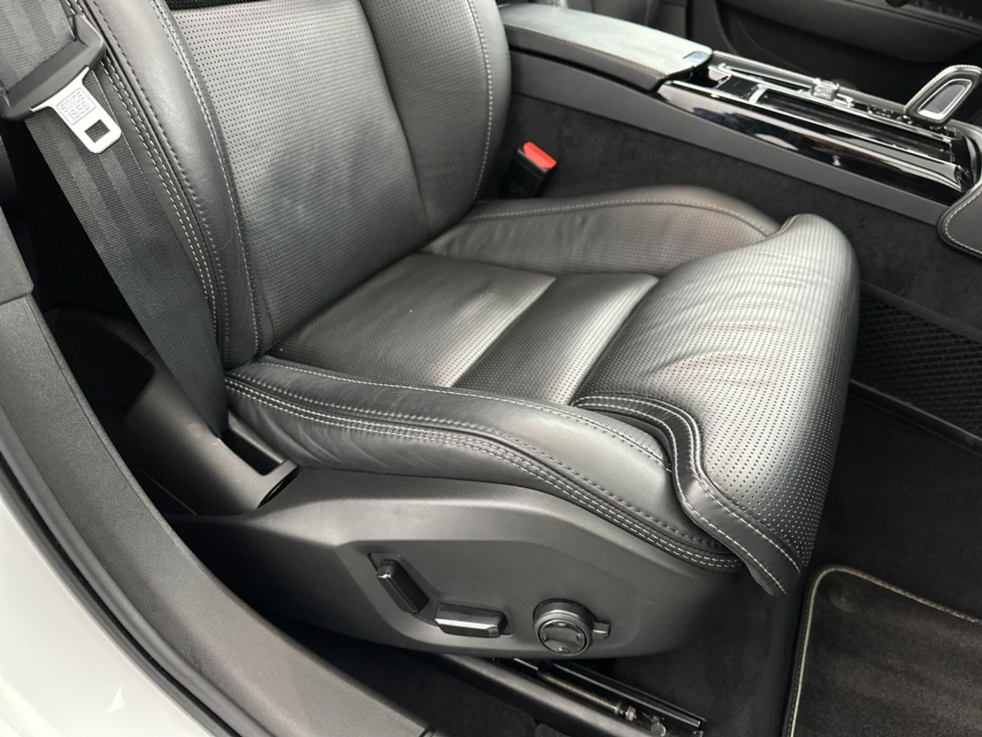 Foto van Volvo V90 T8 Twin Engine