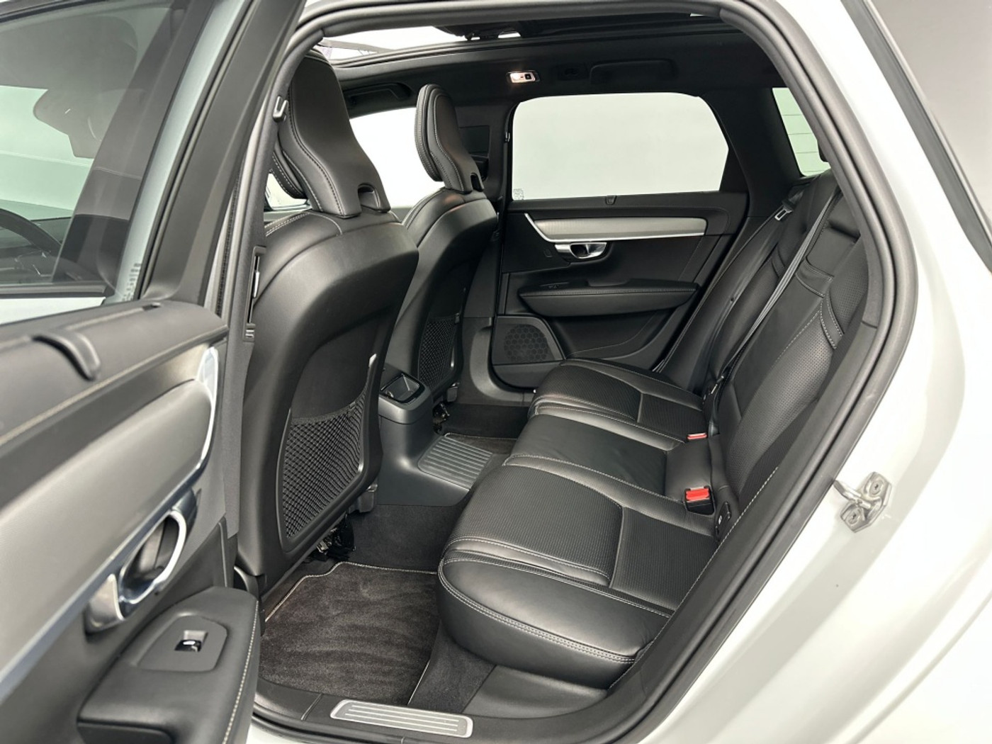 Foto van Volvo V90 T8 Twin Engine