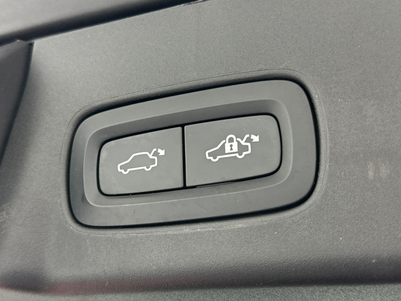 Foto van Volvo V90 T8 Twin Engine