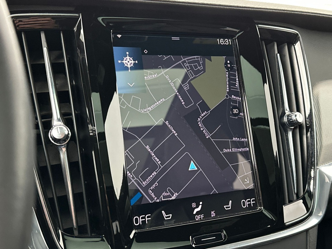 Foto van Volvo V90 T8 Twin Engine