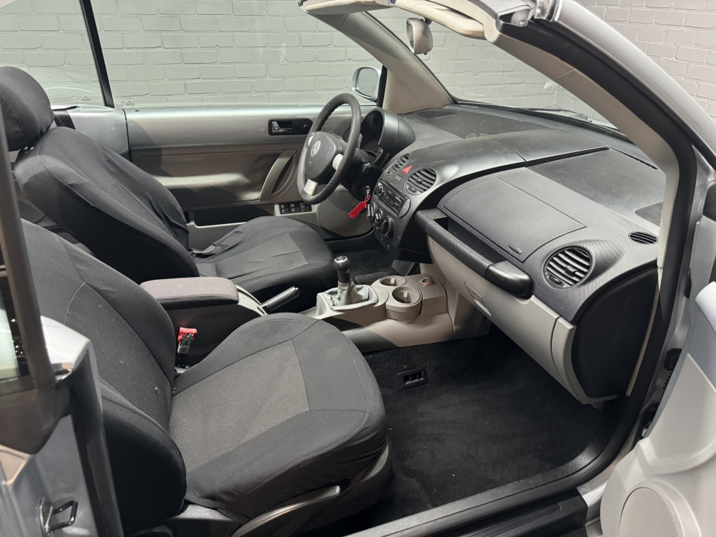 Foto van Volkswagen New Beetle Cabriolet