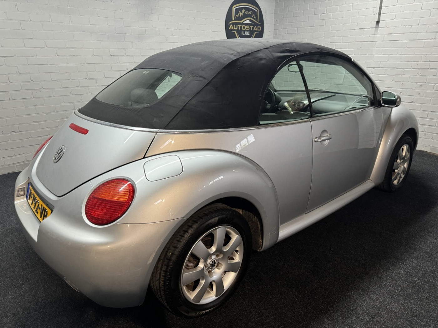 Foto van Volkswagen New Beetle Cabriolet