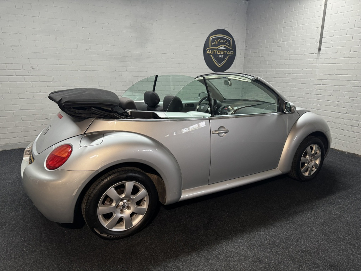 Foto van Volkswagen New Beetle Cabriolet