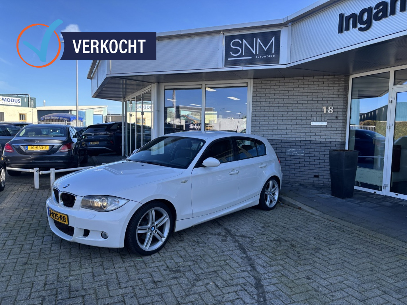 BMW 1er Reihe 116i High Executive 2008 - voorkant
