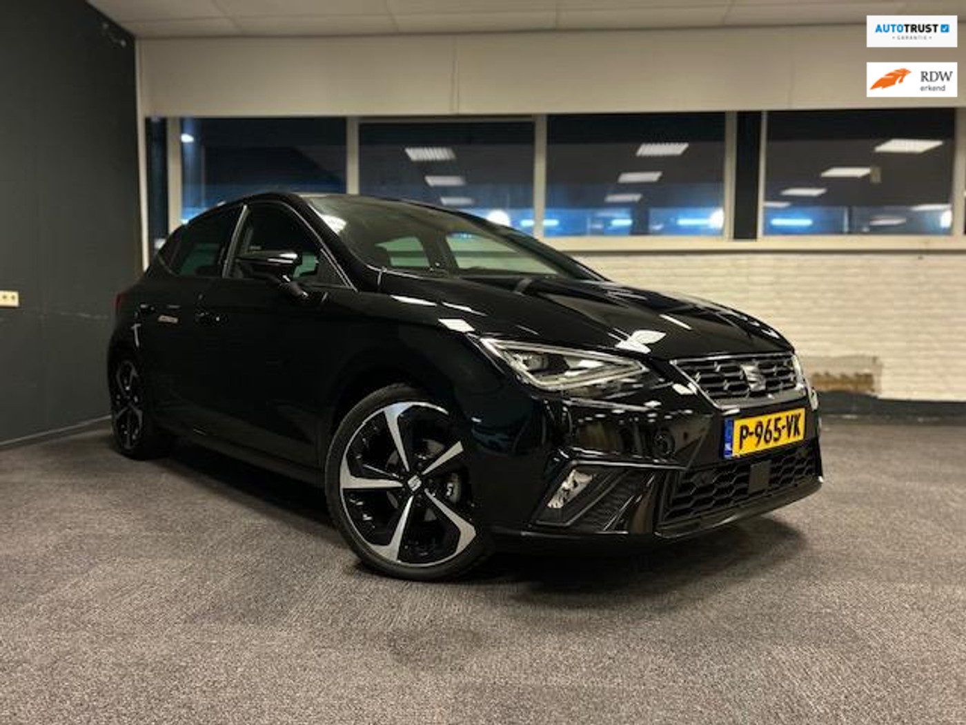 Seat Ibiza 1.0 EcoTSI FR /FULL LED/ALCANTARA/CARPLAY/SFEER VERLICHTING 2022 - voorkant