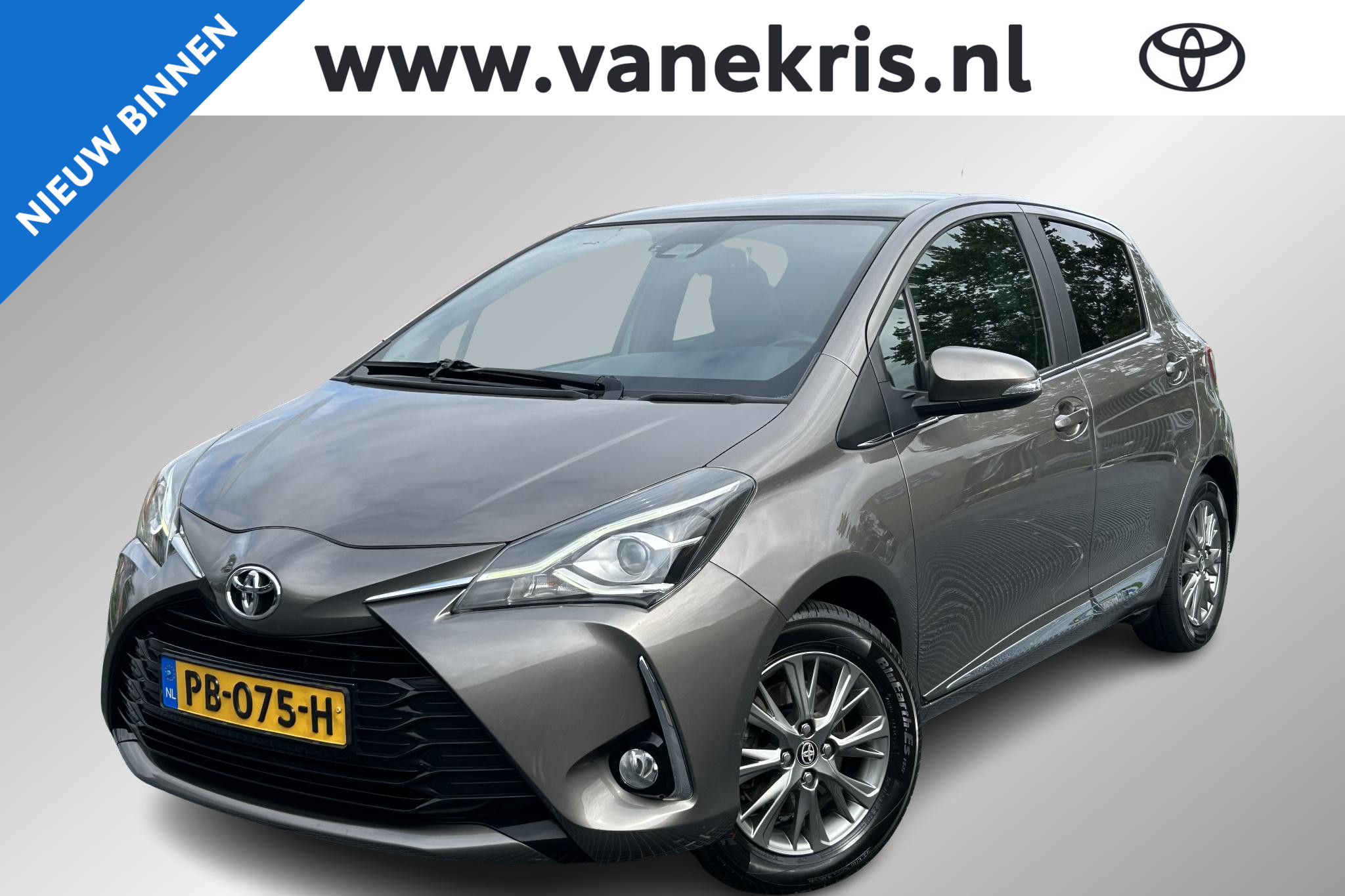 Toyota Toyota Yaris 1.5 VVT-i Executive, 2017 - voorkant