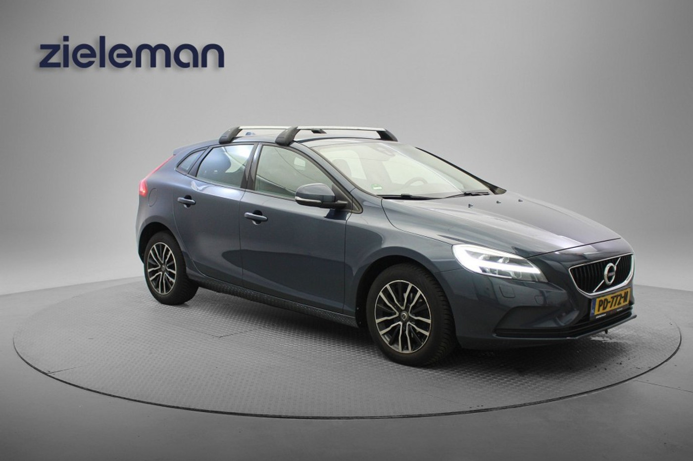 Volvo V40 2.0 D2 Nordic+ - Navi, Camera, Stoelverw. Trekhaak 2017 - voorkant
