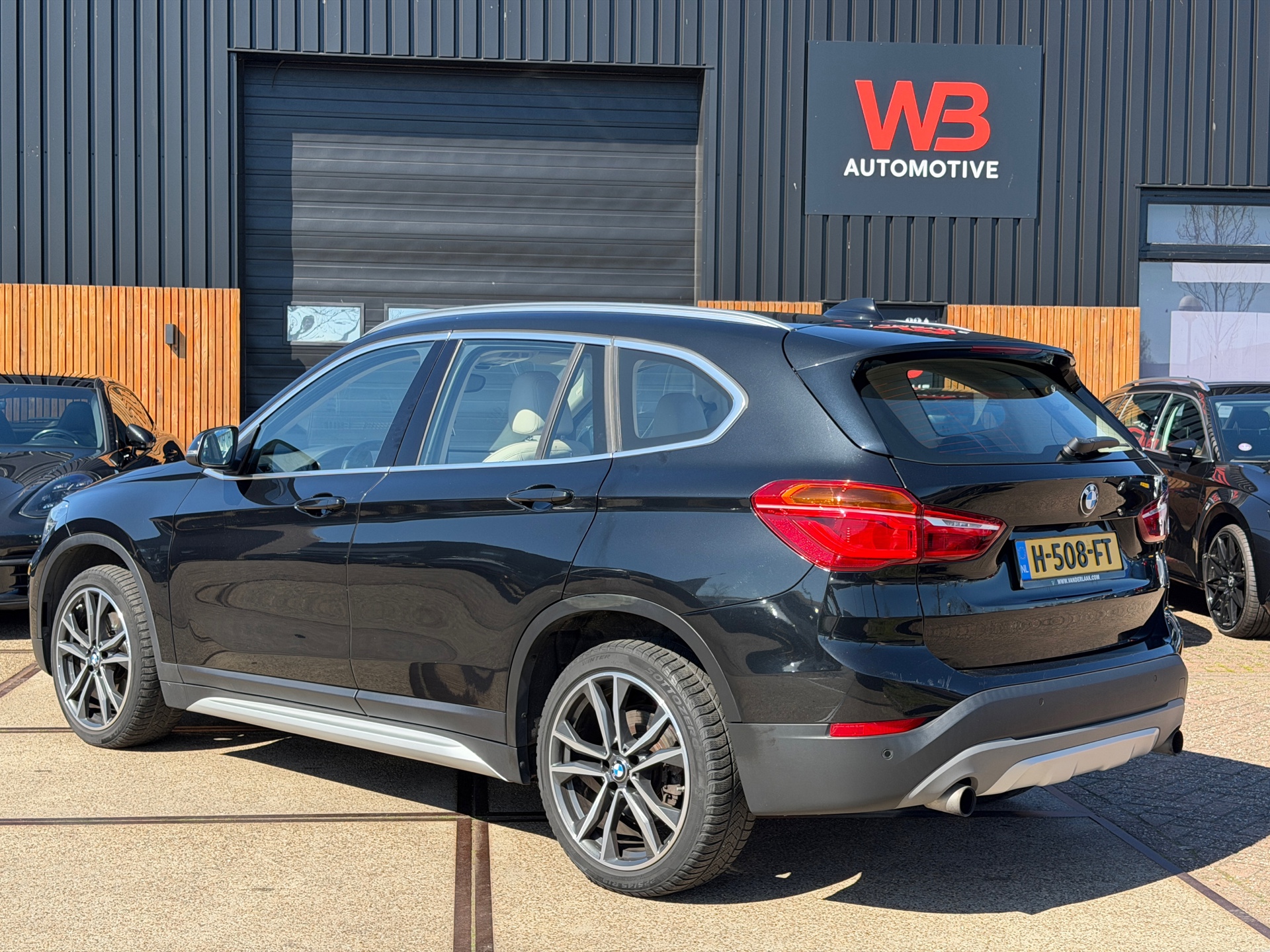 Foto van BMW X1 Xdrive20i