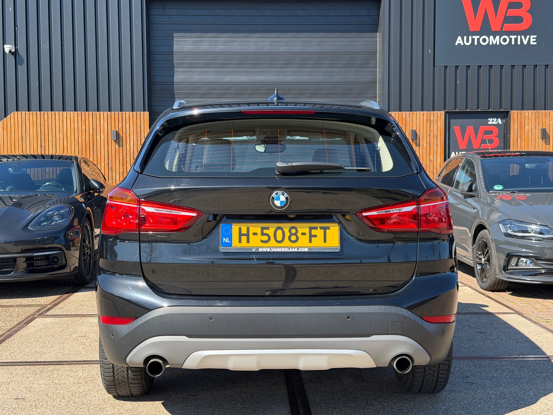 Foto van BMW X1 Xdrive20i