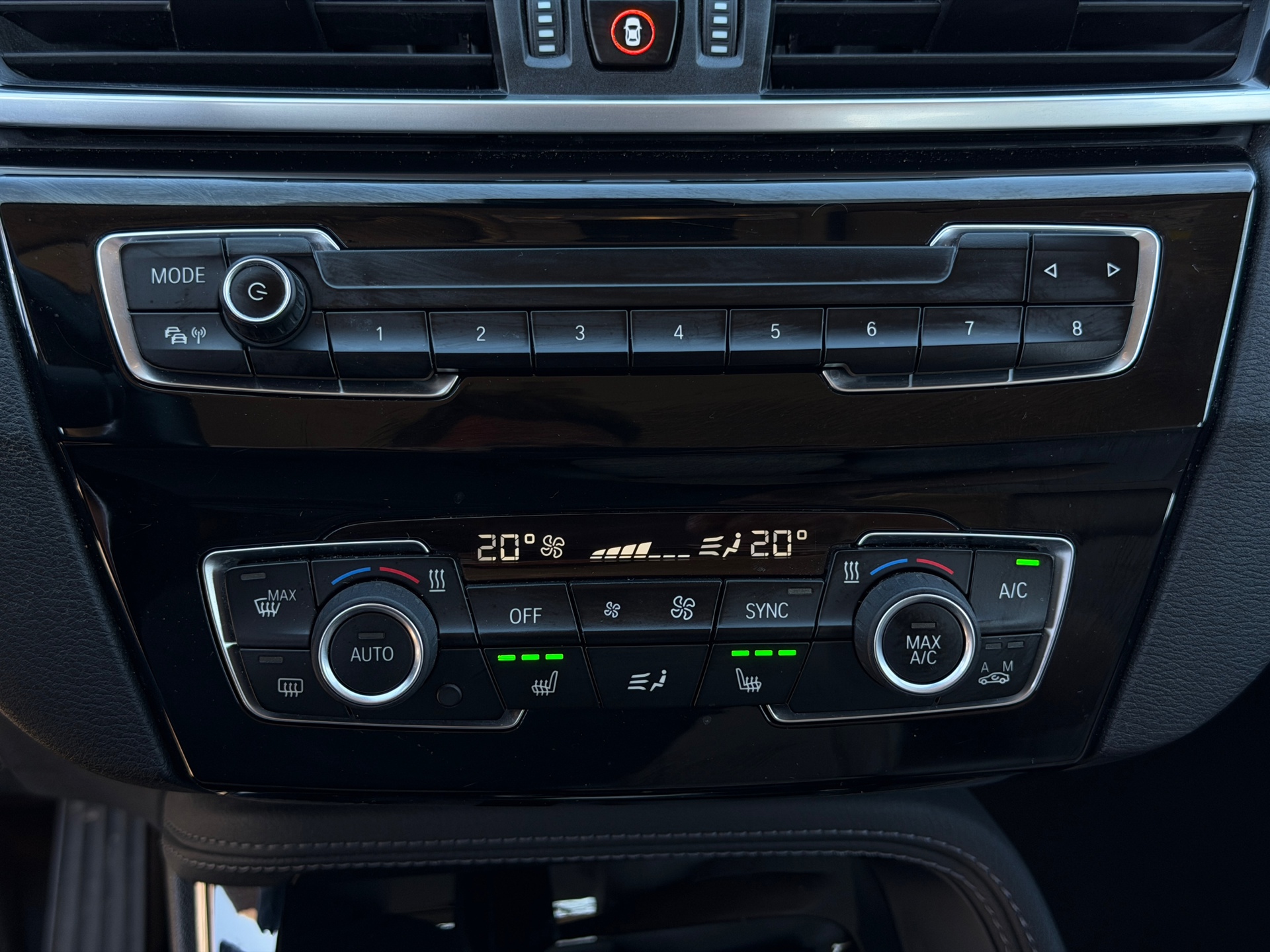 Foto van BMW X1 Xdrive20i