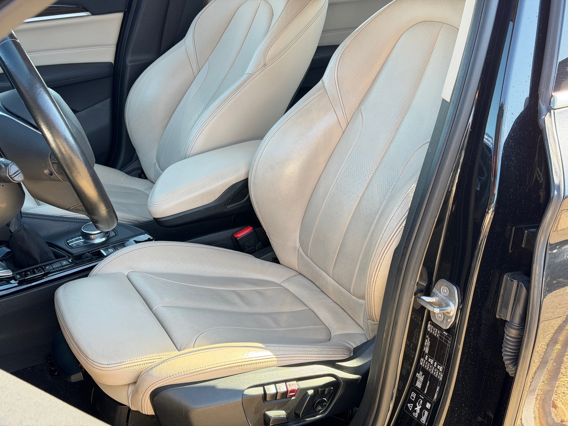 Foto van BMW X1 Xdrive20i