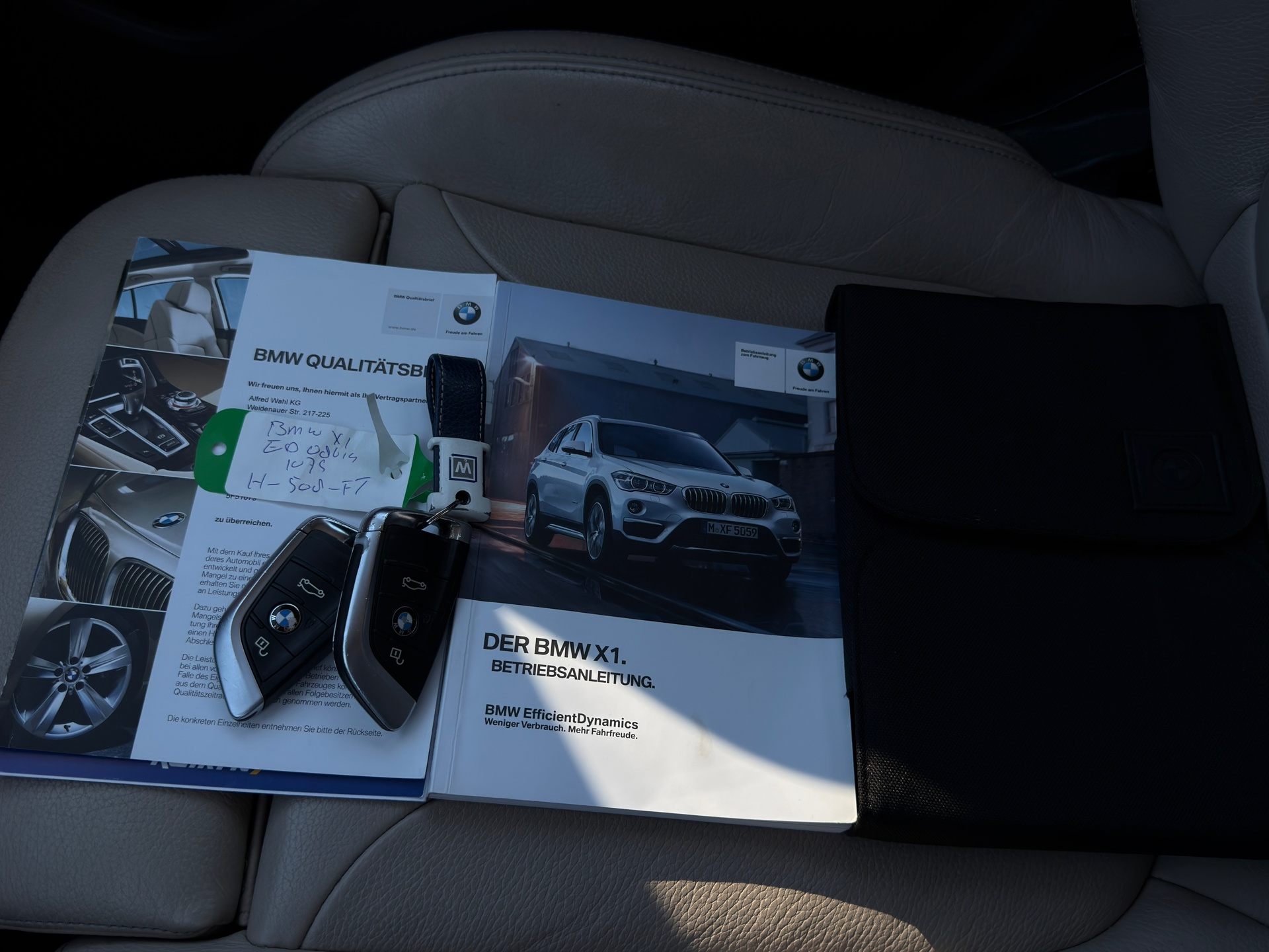 Foto van BMW X1 Xdrive20i