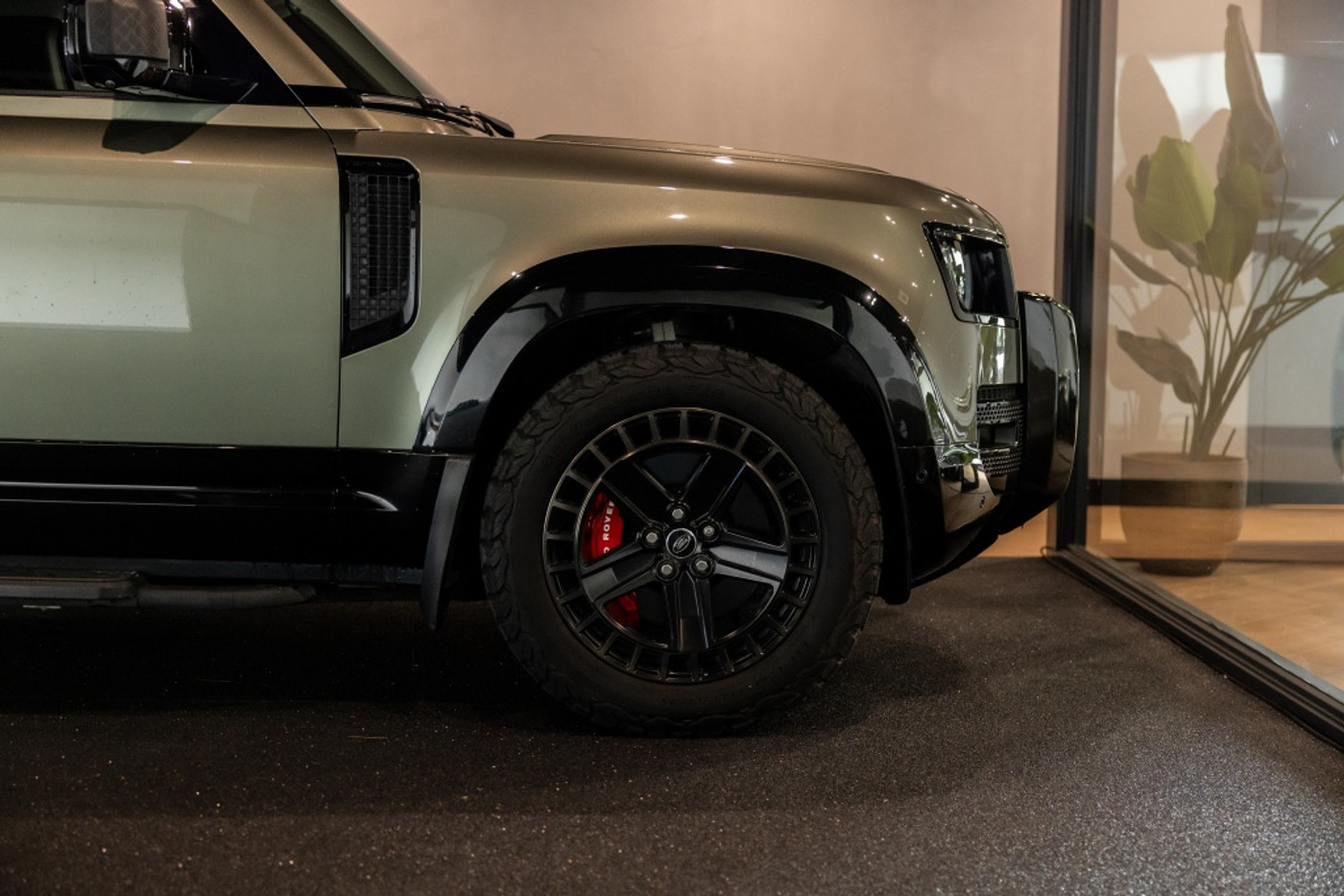 Foto van Land Rover Defender 110