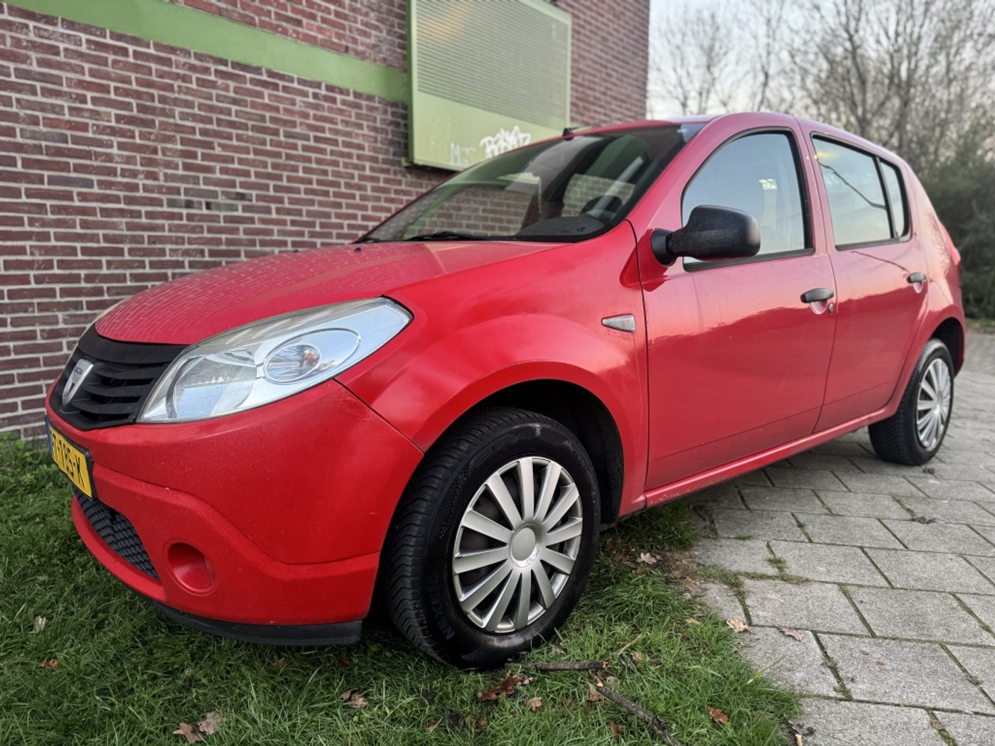 Dacia Sandero 1.4*2009*Apk|Usb|T-haak 2009 - voorkant
