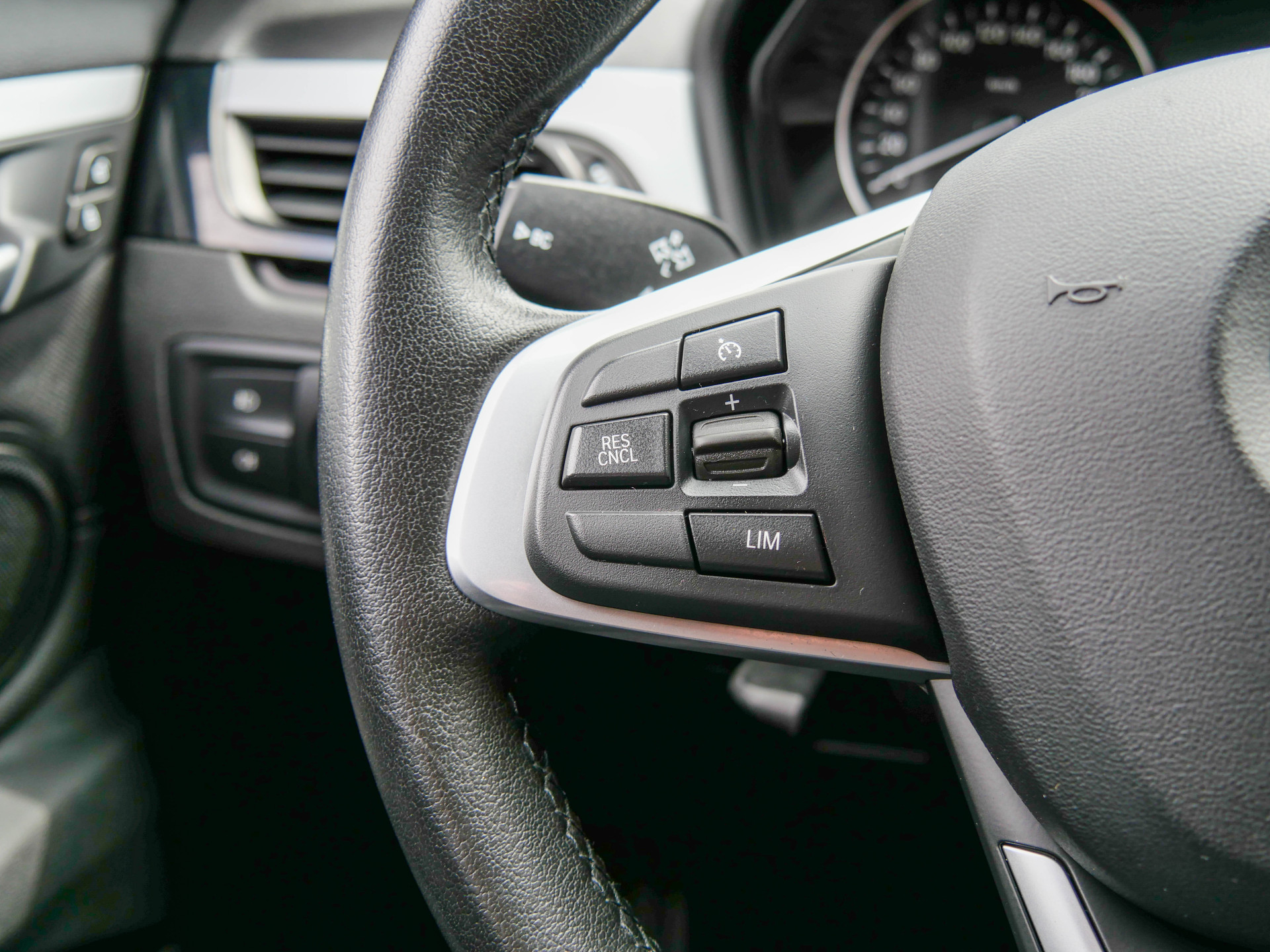 Foto van BMW X1 Sdrive18i