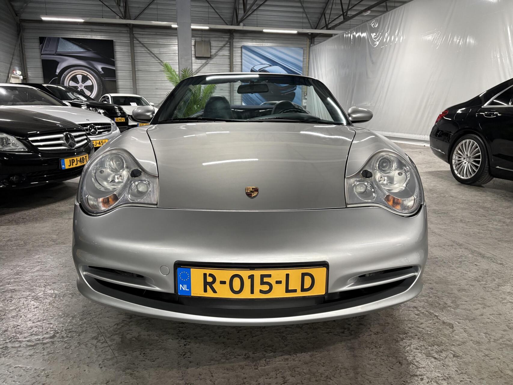 Foto van Porsche 911 Carrera 4