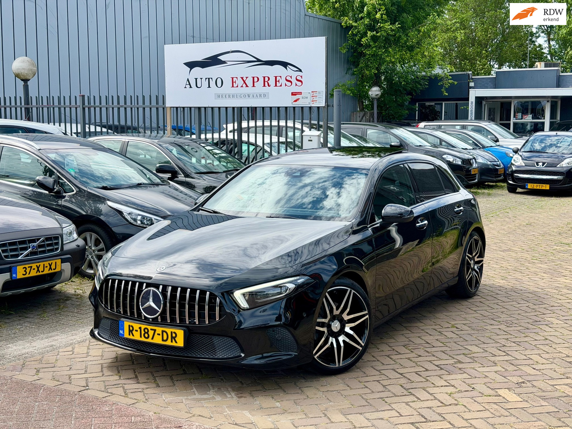 Mercedes-Benz A-klasse 200 Premium Plus 2020 - voorkant