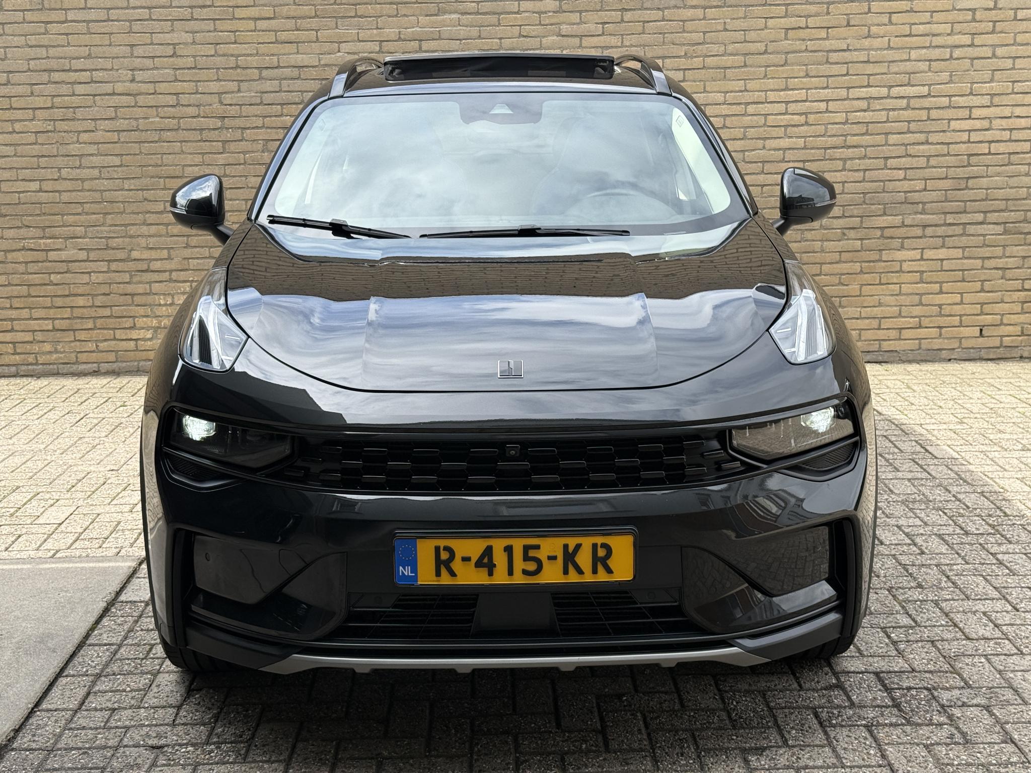 Foto van Lynk&co LYNK & Co 01