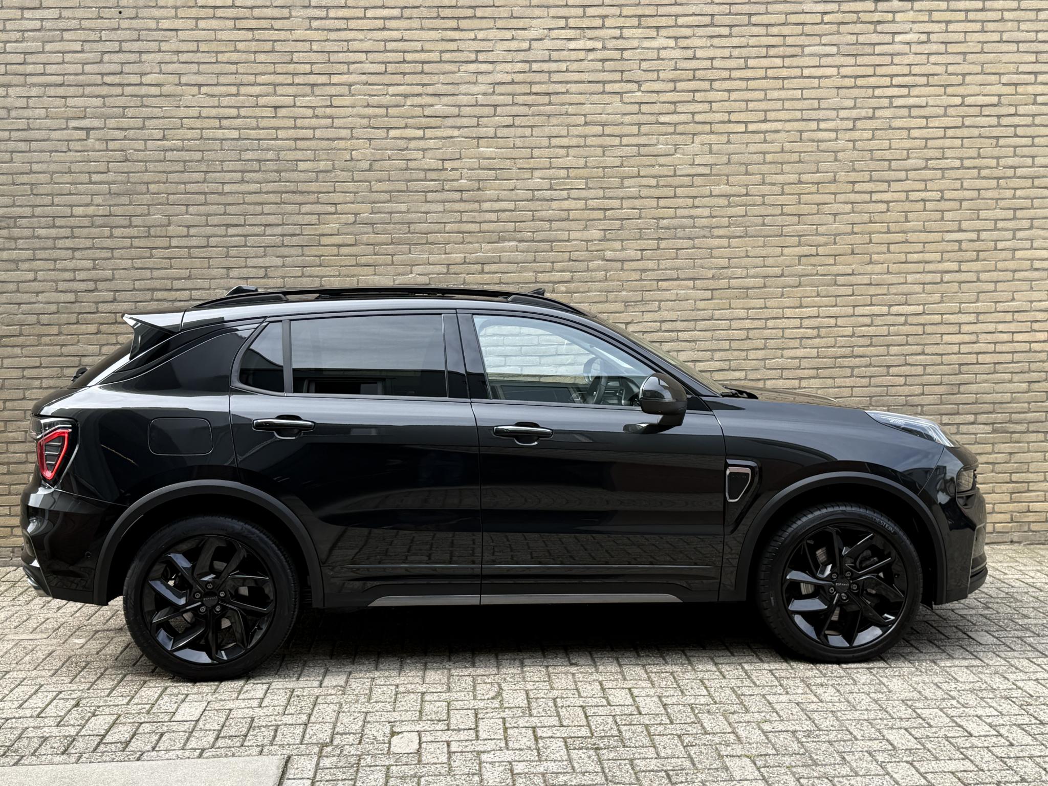 Foto van Lynk&co LYNK & Co 01