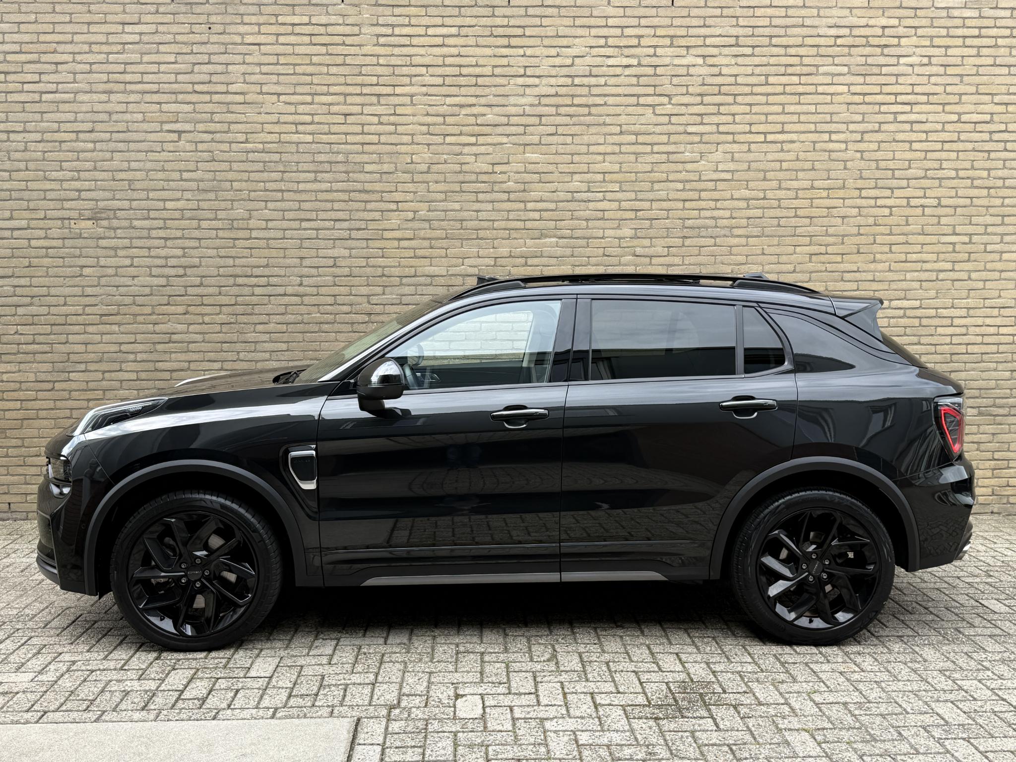 Foto van Lynk&co LYNK & Co 01