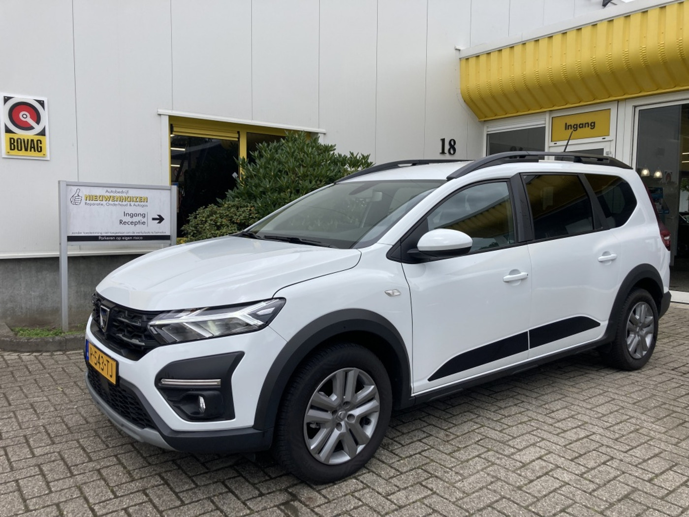 Foto van Dacia Jogger