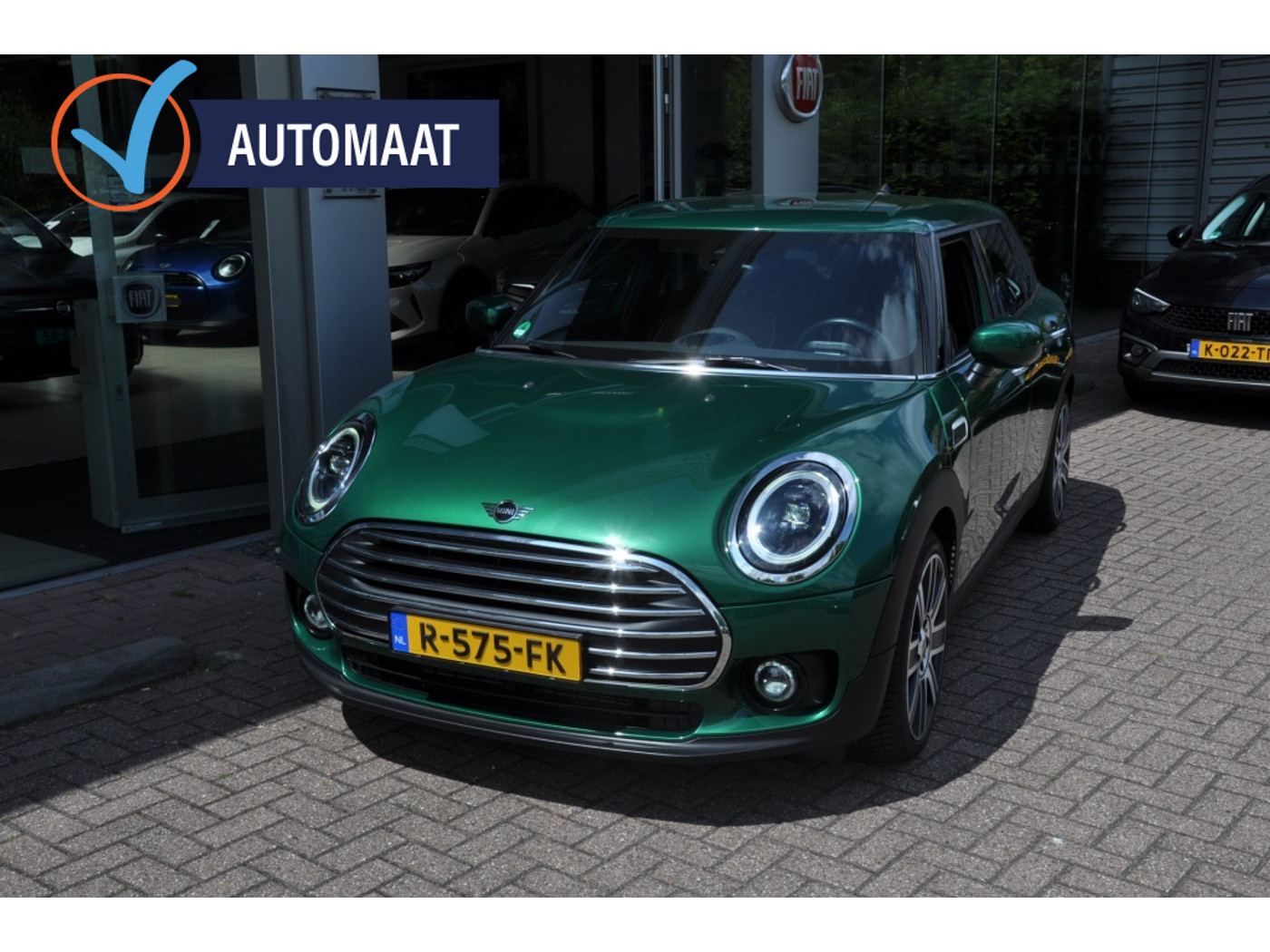 Mini Clubman Cooper 1.5 Cooper MYours Br Racing Green Trekhaak 2022 - voorkant