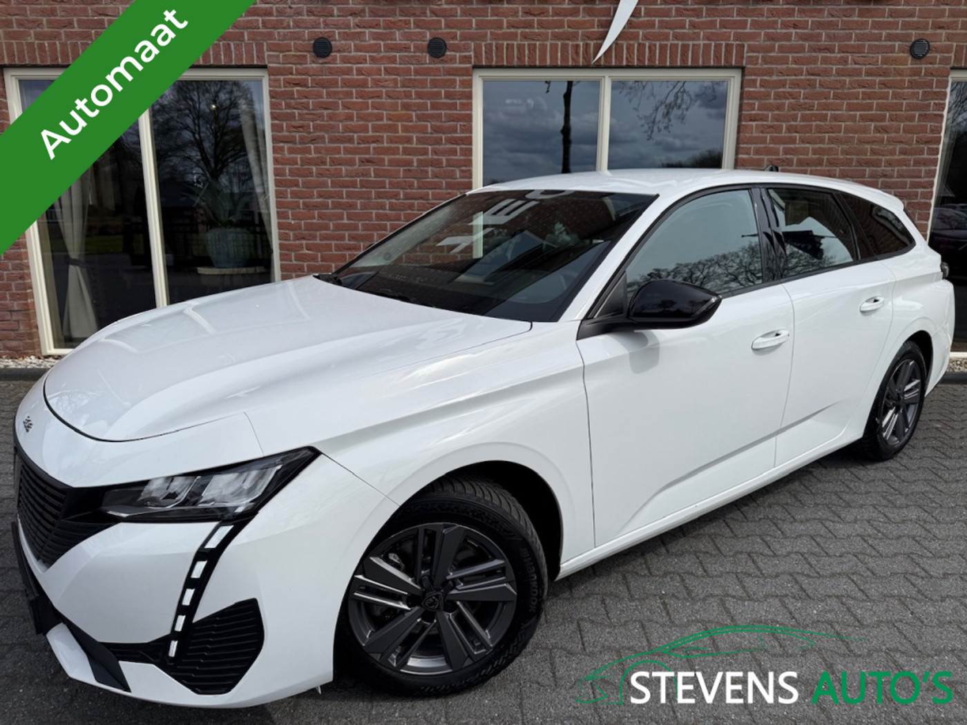 Peugeot 308 1.2 PureTech Active Pack Business 2022 - voorkant
