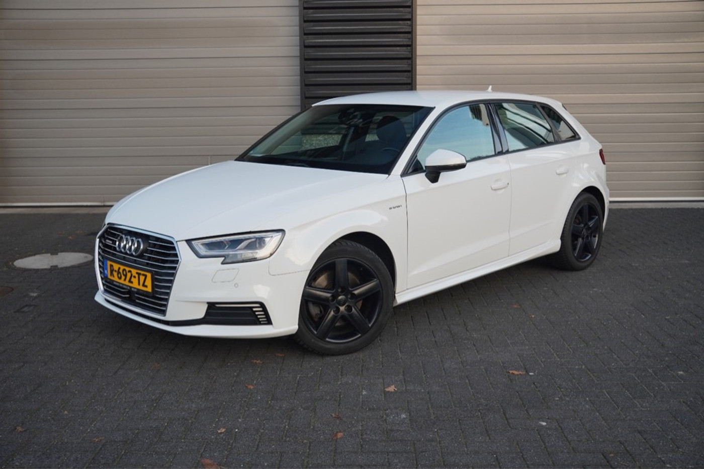 Audi A3 Sportback E-tron 1.4 e-tron Lease Ed. 2016 - voorkant